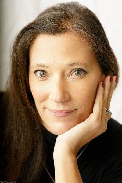 Johnna Magers headshot